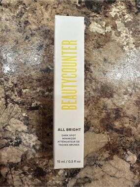 Beautycounter All Bright Dark Spot Minimizer — White/Yellow